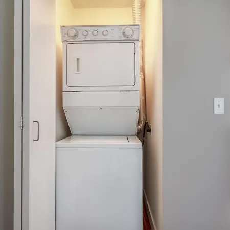 Loop 1Br W Gym Nr Theatre District Chi-170-2