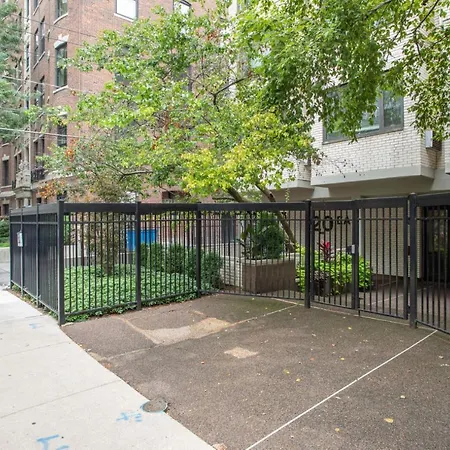 Gold Coast Studio Nr L Nr Mariano Park Chi-129-3