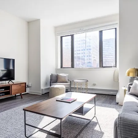 Gold Coast 1Br Nr Mariano Park Oak St Beach Chi-259-2