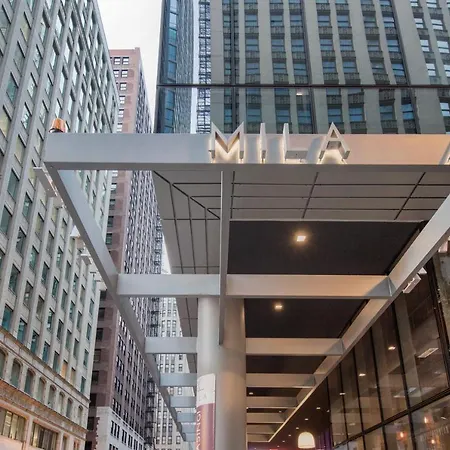 Loop Studio W Theater Pool Nr Millennium Park Chi-958-2