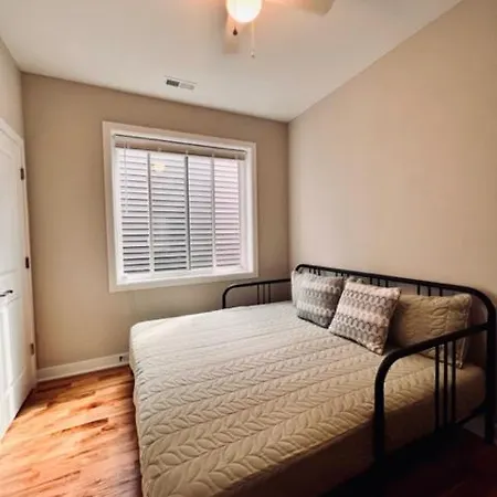 Oak Park Oasis-2