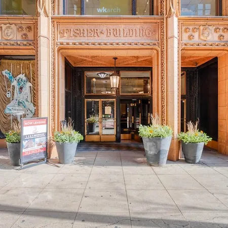 Loop 2Br W Gym Doorman Nr L Parks Chi-318-2