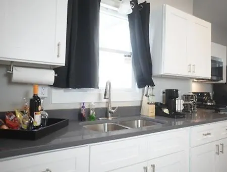 Queen Suite 10Min To Midway Airport And Downtown-3
