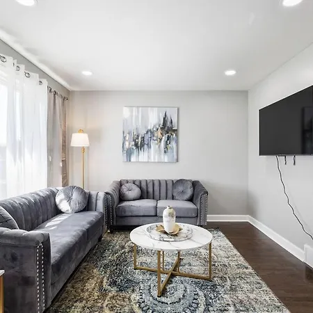 5 Min From Midway Int'L Airport!-2
