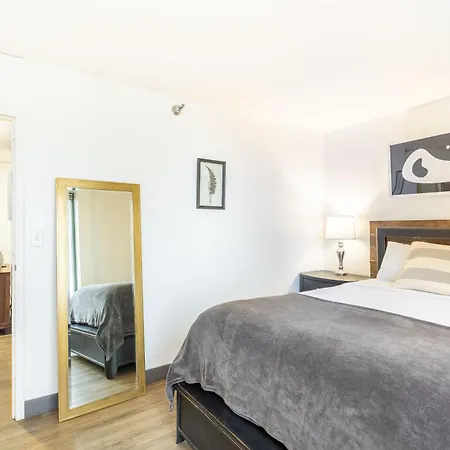 Envitae 3Br Luxury Corner Loft With Navy Pier Views-3