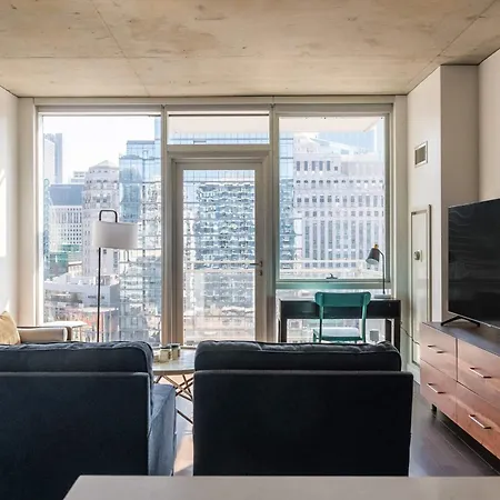 2Br Elegant Premium Suite With Balcony & Sweeping City Views-2