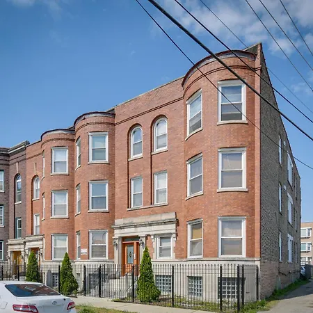 6 Mi To Dtwn Pet-Friendly Chicago Condo-3