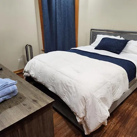 Relaxing Entire Roseland Neighborhood Apartment Unit-2