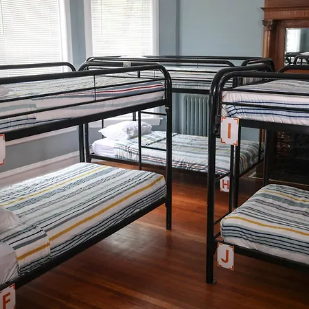 Wrigley Hostel - Chicago (Adults Only)-3