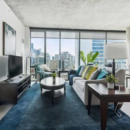 2Br Stunning River North Suite With Pool & Views-3