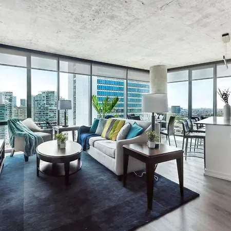 2Br Stunning River North Suite With Pool & Views-2