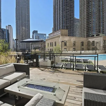 River N 2Br W Gym Wd Nr Magnificent Mile Chi-160-3