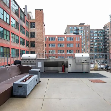 W Loop 1Br W Gym Pool In Heart Of Greektown Chi-541-2