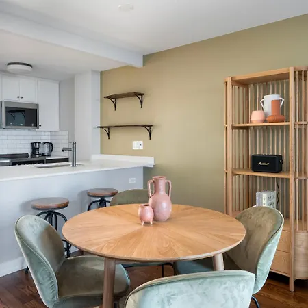 Edgewater 2Br W Wd Nr Dining Shops Chi-926-3