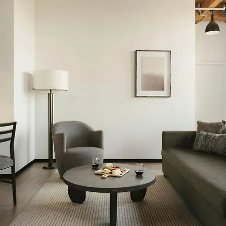 Sonder By Marriott Bonvoy Market Hall Apartments West Loop-2