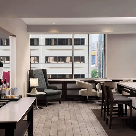 Hampton Inn Chicago Downtown/Magnificent Mile-3