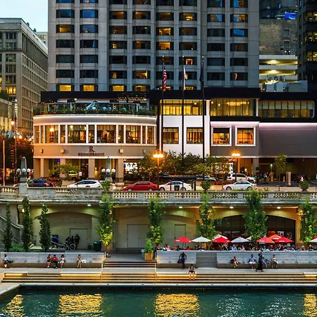 Renaissance Chicago Downtown Hotel-3