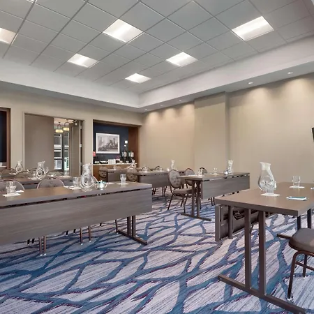 Hilton Garden Inn Chicago Downtown South Loop-3