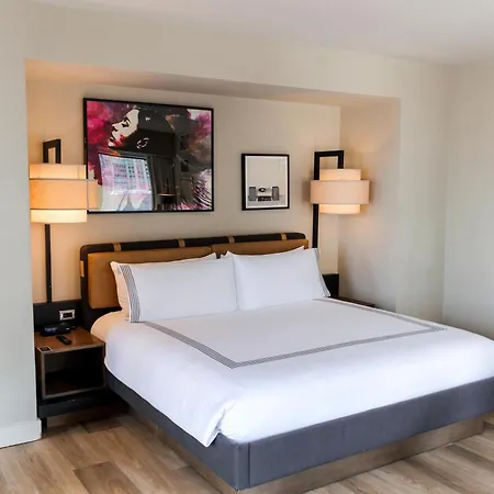 Thompson Chicago, By Hyatt-2