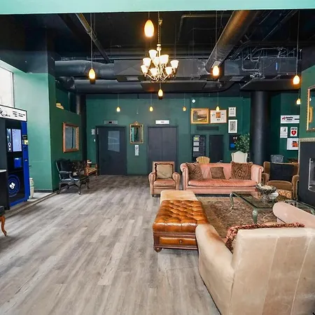 Mccormick Place Downtown: Luxurious 3BR/2BA for 10-3