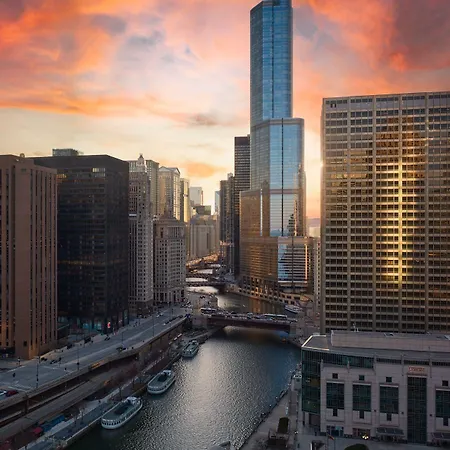 Sheraton Grand Chicago Riverwalk-3