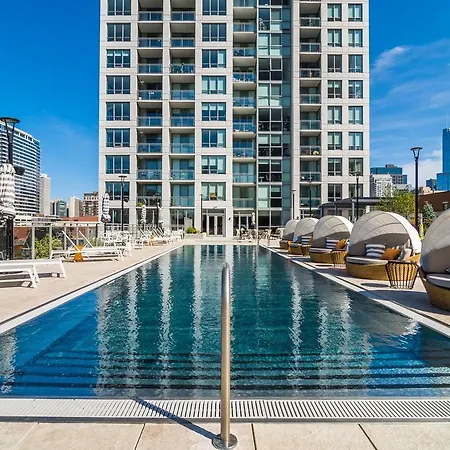 Apartment In River North Downtown Chicago-2