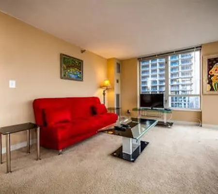 Suite Home Chicago - Eugenie Terrace Two-Bedroom Apartment-3
