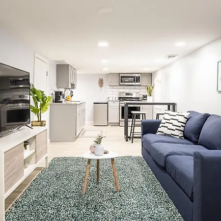 Cozy And Comfy 1Br Apartment In Logan Square!-2
