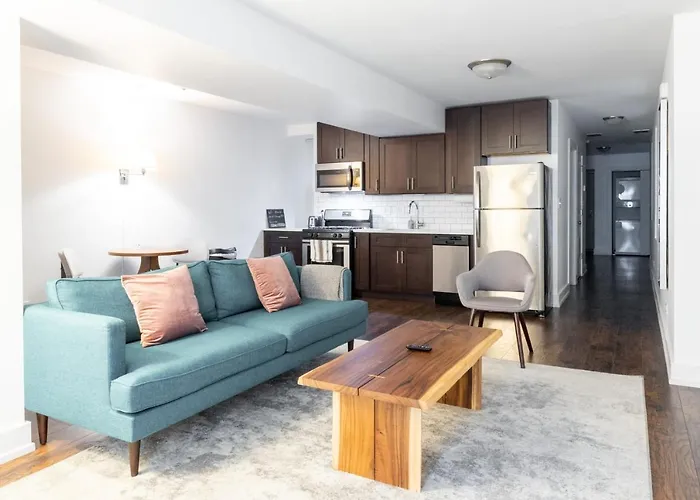 Cozy West Town 2Br With Full Kitchen By Zencity Chicago