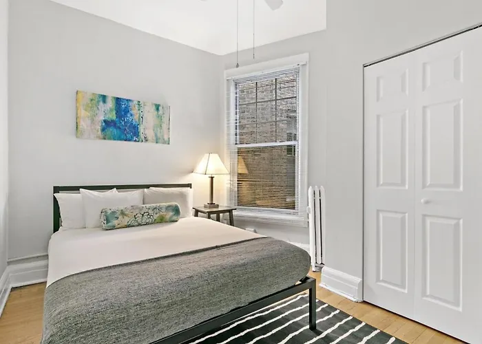 Comfy 2Br Apartment Near Wrigley Field - Grace 3 Chicago