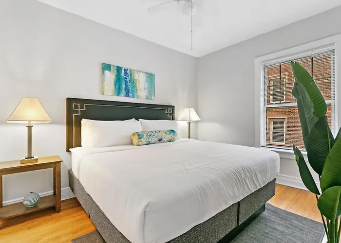 Roomy 3Br Apt Near Beach, Park & Loyola - Lunt 2N