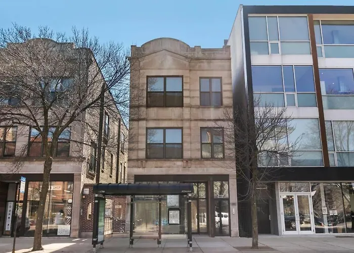 Cozy & Modern 3Br Apartment - Division 201W 301W Rep