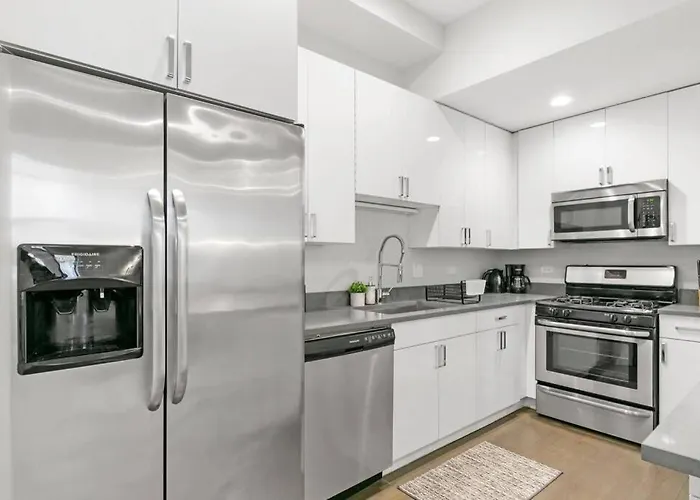 Boutique 2Br Trendy Urban Apartment - Division 102W 202W 302W Rep Chicago