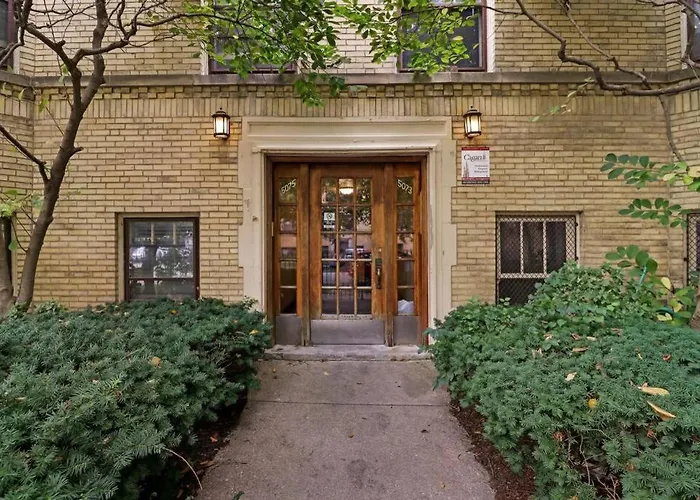 Boutique Quiet Spacious 2Br Apt Walk To Train, Near Shops - Wolcott 3 Chicago