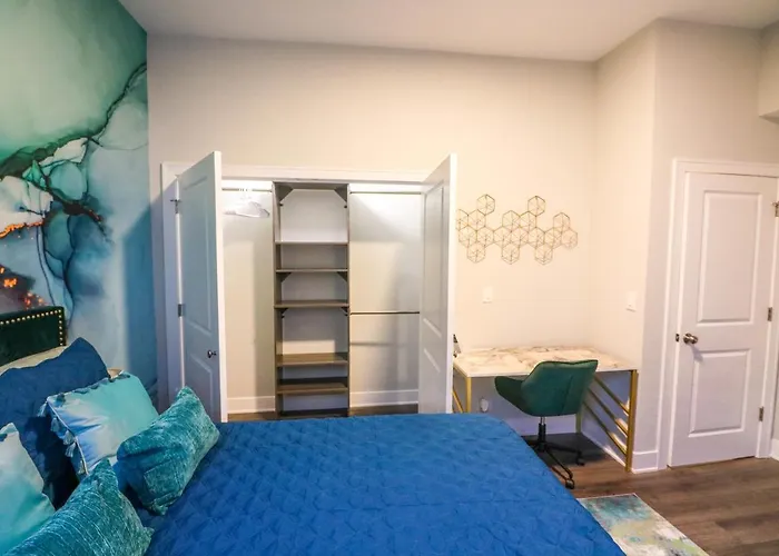 Windy Heart Apartment Chicago