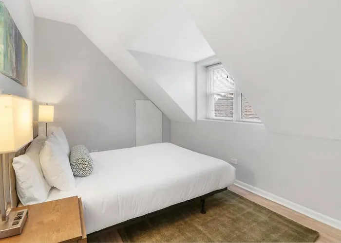 4Br Classy & Radiant Apt In Wicker Park - Blackhawk 3F Chicago