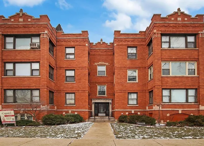 Airy 2Br Apartment Near Shops - Springfield 00-2