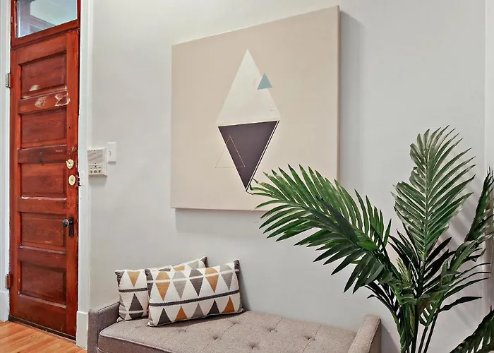 Comfy & Bright 3Br Fully Furnished Apt - Lincoln 3E