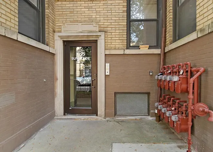 Comfy And Chic 2Br Apt Close To Shops - Sunnyside 2F