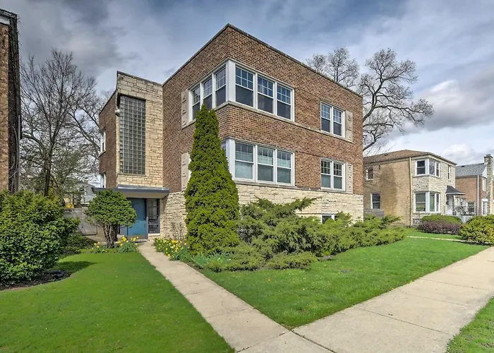 Stylish, Bright Garden-Level Apt With Fireplace