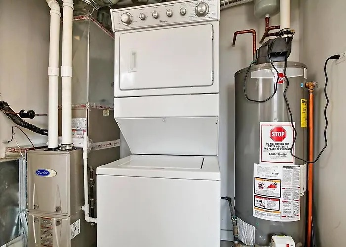 1Br Peaceful & Complete Apt With In-Unit Laundry - Lake 303 Chicago