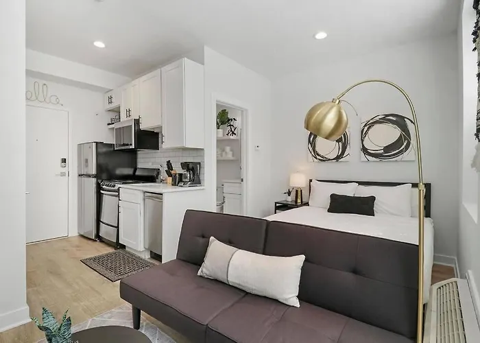 Nice & Comfy Studio Apt Close To Shops & Dining - Montrose 210 & 212