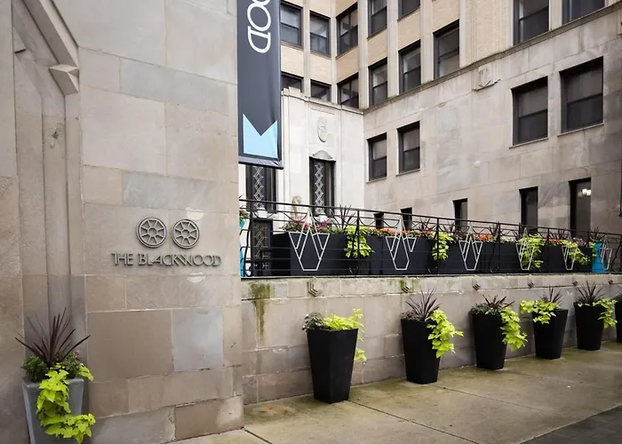 Frontdesk 2 Bedroom Apt 6 Miles To The Shedd Aquarium Chicago
