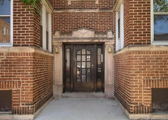 Pet friendly 3Br Spacious Apartment In Chicago - Newgard 1N