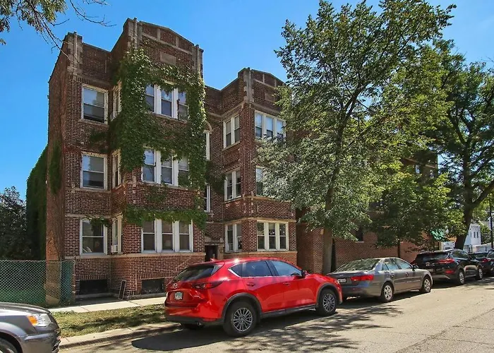 Pet friendly 3Br Spacious Apartment In Chicago - Newgard 1N