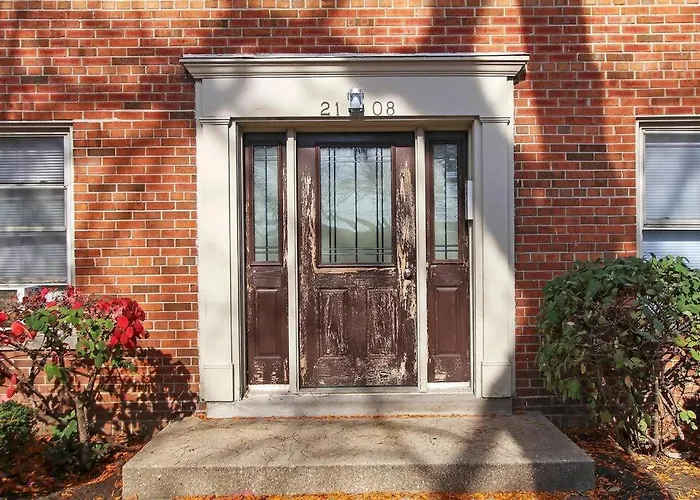 Roomy 1-Bedroom Apt In Bowmanville - Foster 1E