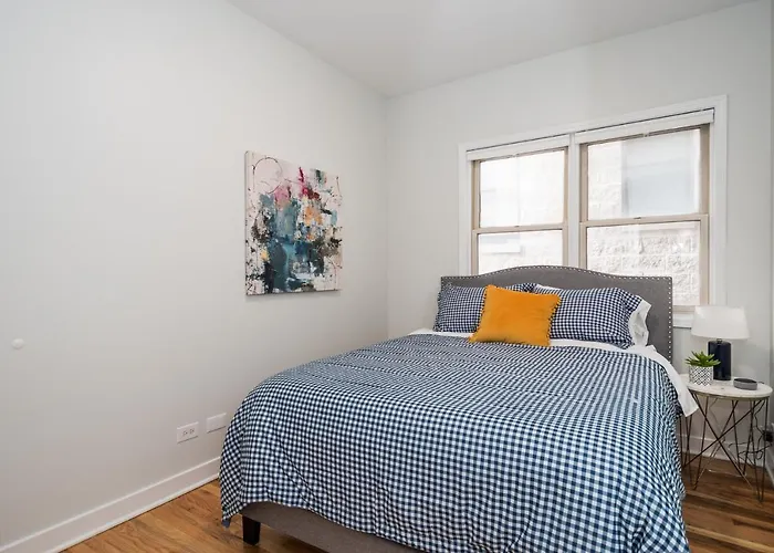 Vibrant And Modern 2-Bedroom Home Near Downtown