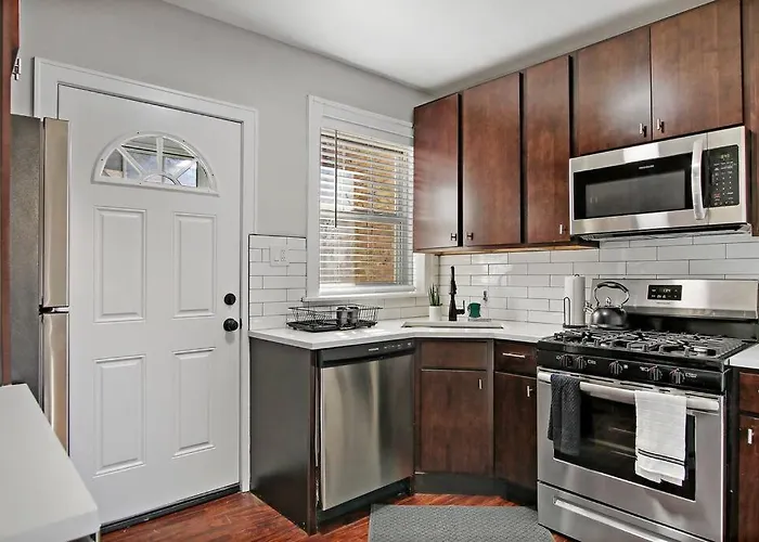 Appartamento Pleasant 2Br Apt With Furnished Kitchen - Troy 2 Chicago che accetta animali