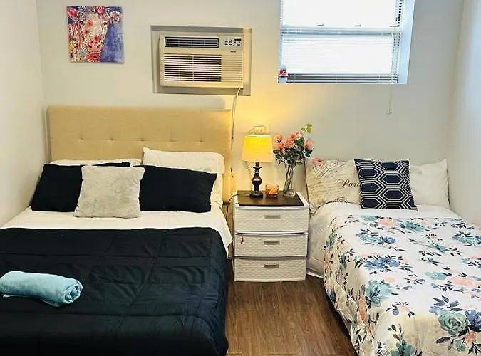 Cossy Room Close To Lake In Chicago