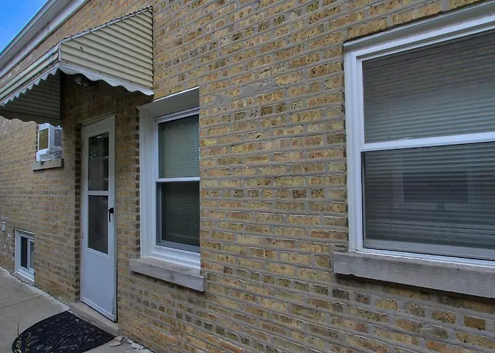 Style & Serene In Jefferson Park Close To Dwtwn & Ord Unit 2 Chicago admite animales